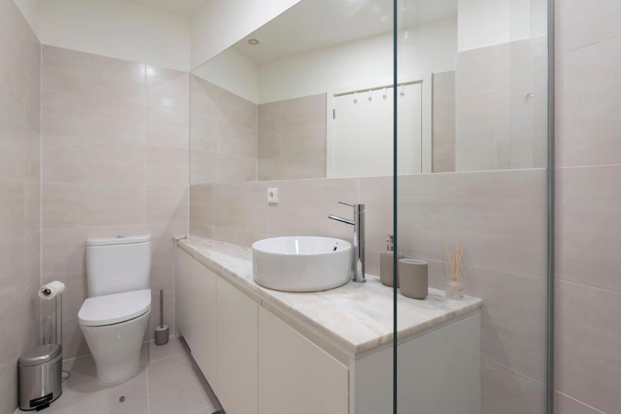 Central Superb Flat W/ Ac & Balcony By Lovelystay Porto Zewnętrze zdjęcie
